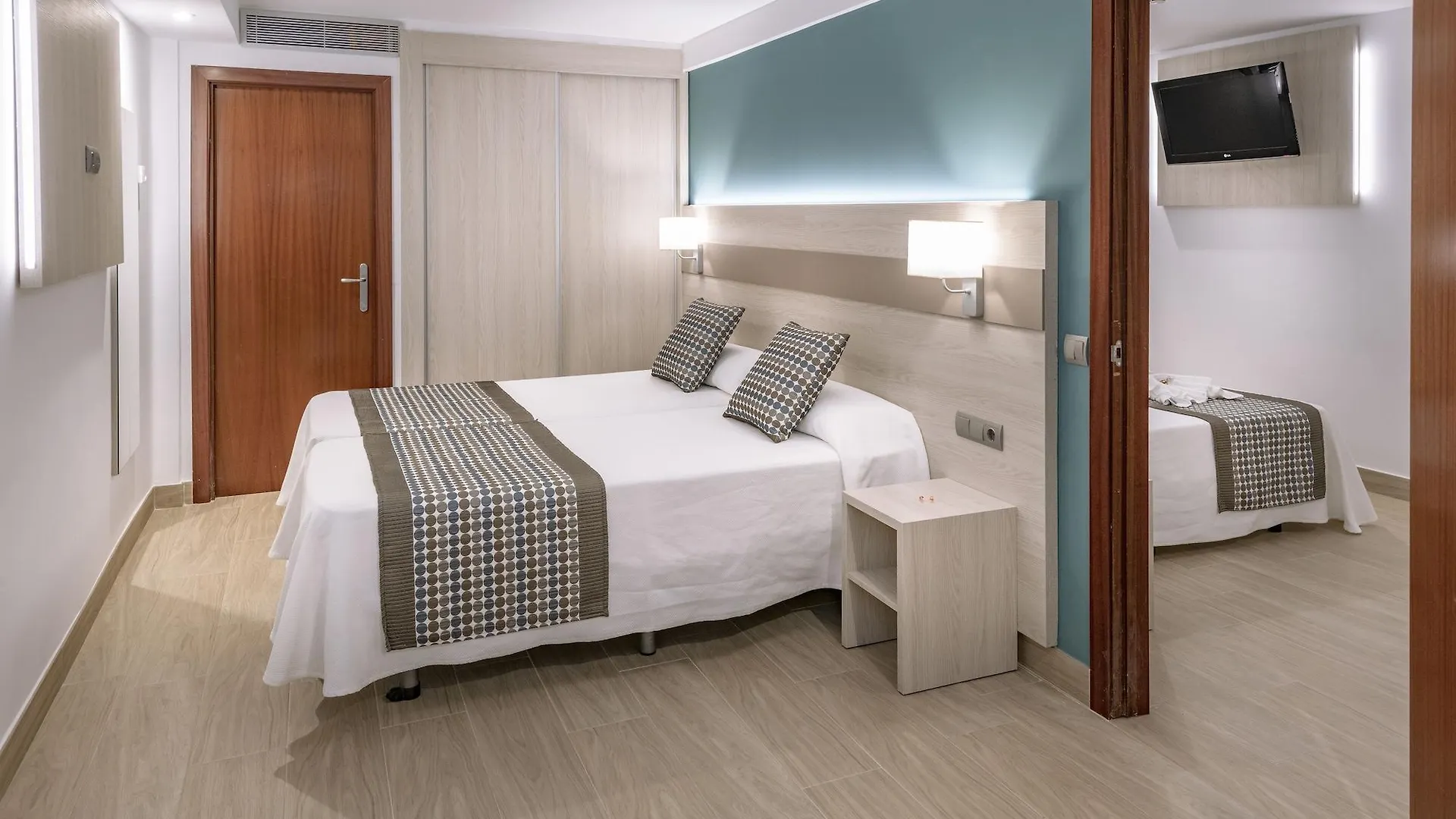 Hotel 4R Miramar Calafell