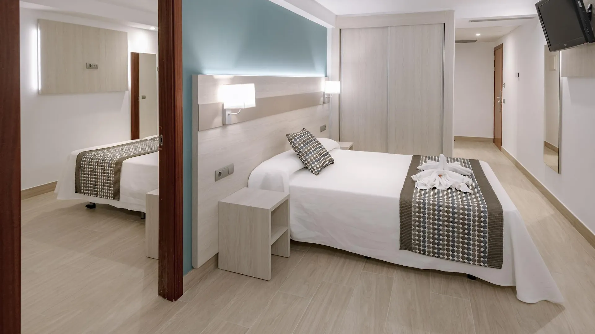 Hotel 4R Miramar Calafell