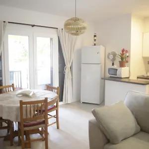 Con Encanto En Residencial Con Piscina Cala En Porter (Menorca)